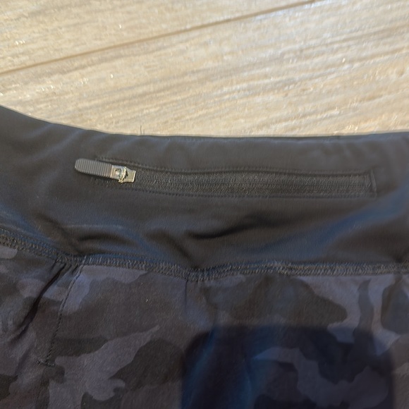 Lululemon Black Camo Skirt - Picture 3 of 6
